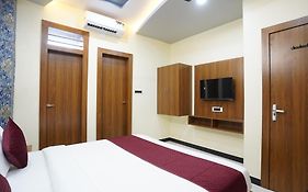 The Castle Stay Inn Udaipur Railway Station